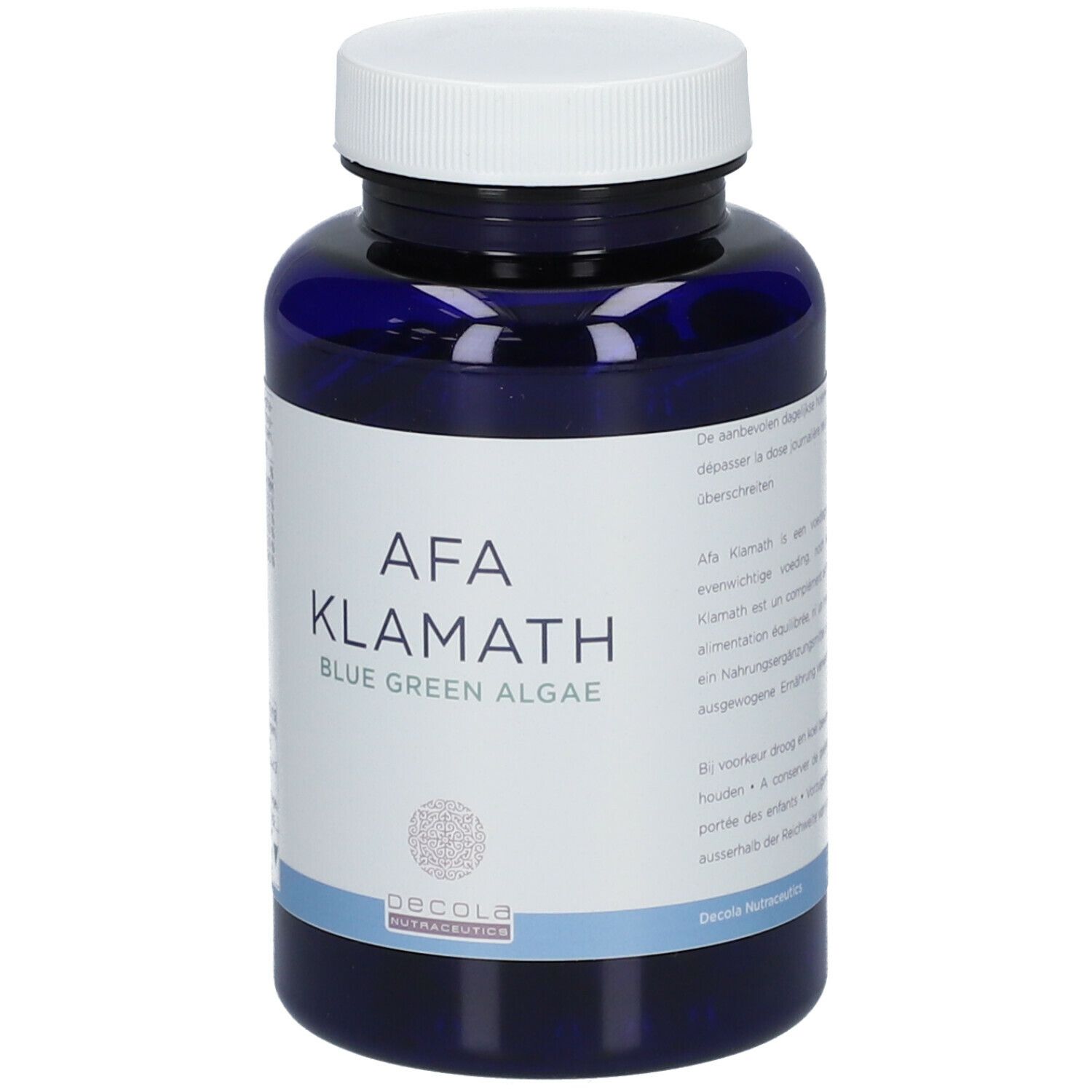 Blauwe fles met witte dop. Op het etiket staat: AFA Klamath Blue Green Algae. Decola NutriScience logo.