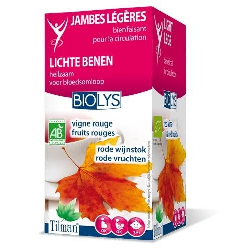 Verpakking 'Biolys Vigne Rouge - Fruits Rouges'. Rood design met blad. AB bio-certificering.
