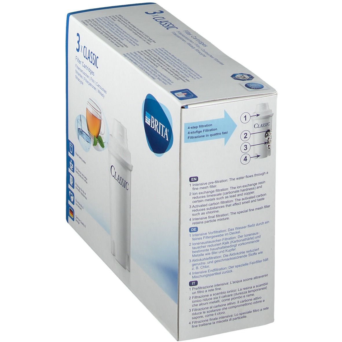 Schrägansicht der Verpackung mit 3 Brita Classic Filterkartuschen. Brita-Logo, Classic-Filter, Diagramm zur Filterfunktion, Text in mehreren Sprachen.