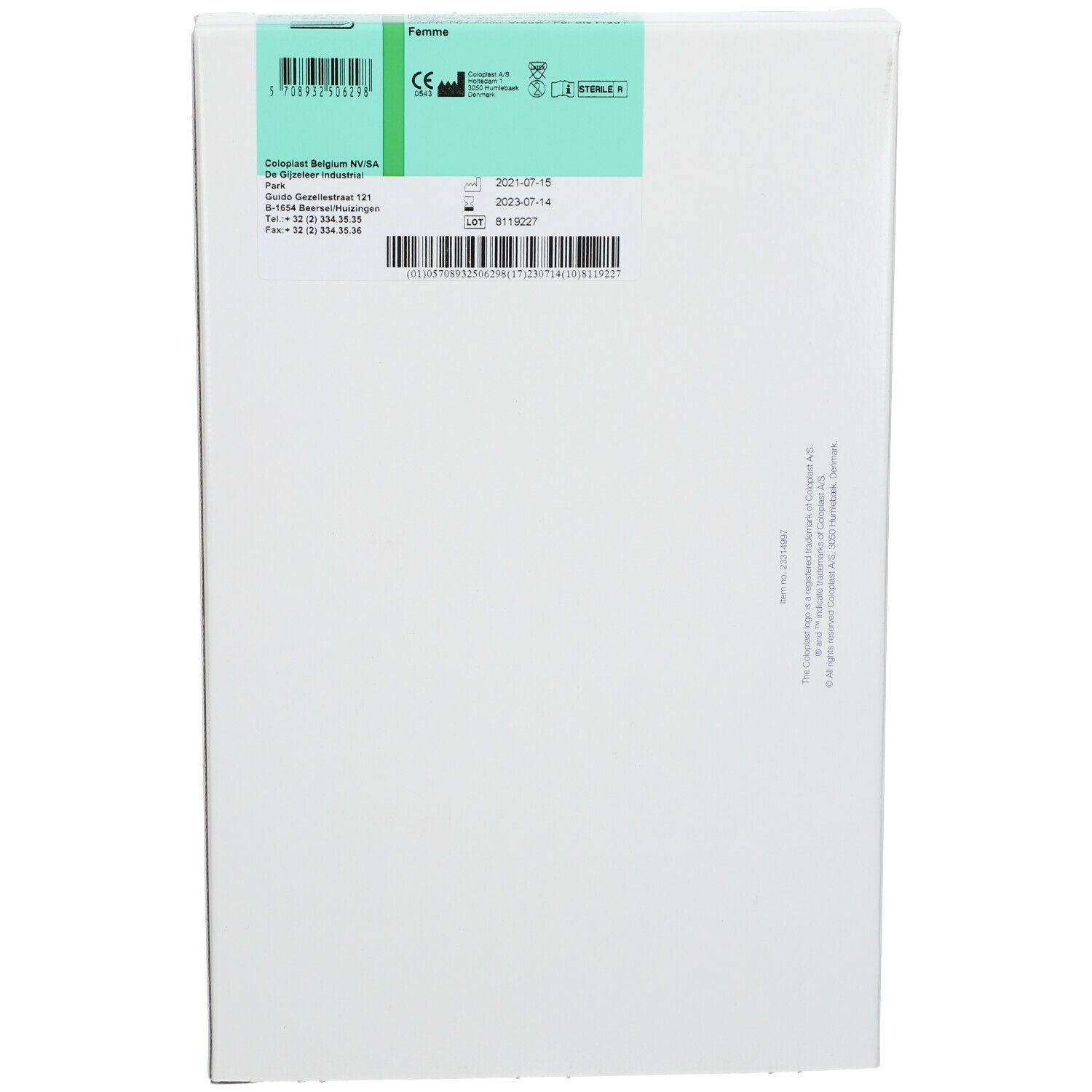 Emballage blanc avec code-barres et étiquettes vertes. Informations fabricant, lot et date d'expiration.