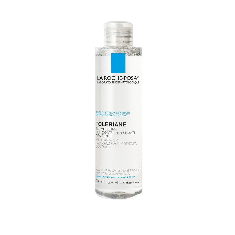 La Roche-Posay Toleriane Eau Micellaire. Flacon avec étiquette bleue. Pour peaux et yeux sensibles.