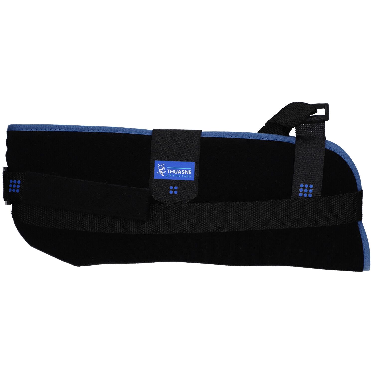 Zwarte armschouder met blauwe accenten. Bevat riemen en een sluiting. Logo zichtbaar.