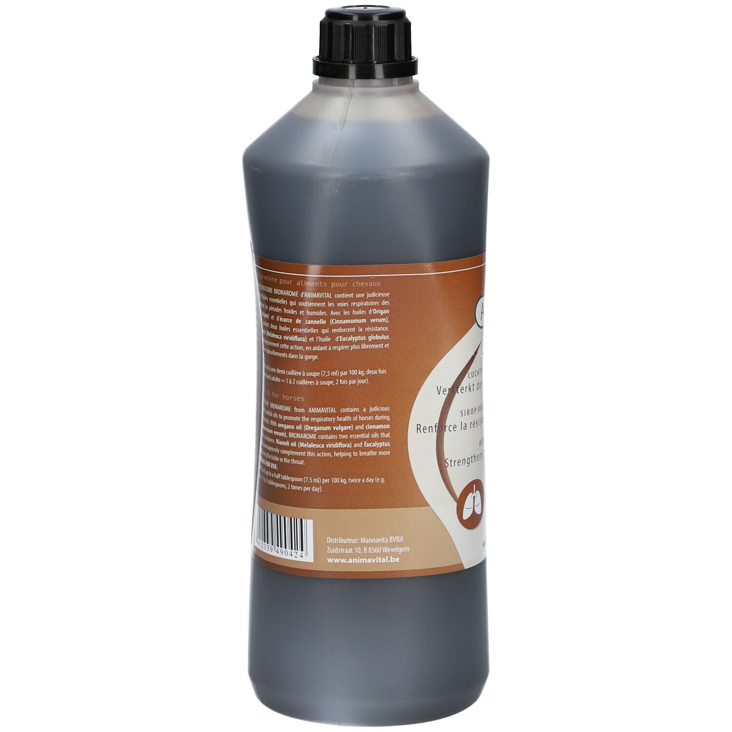 Bruine fles met zwarte dop. Etiket met meertalige tekst. Streepjescode zichtbaar. Productnaam niet herkenbaar.