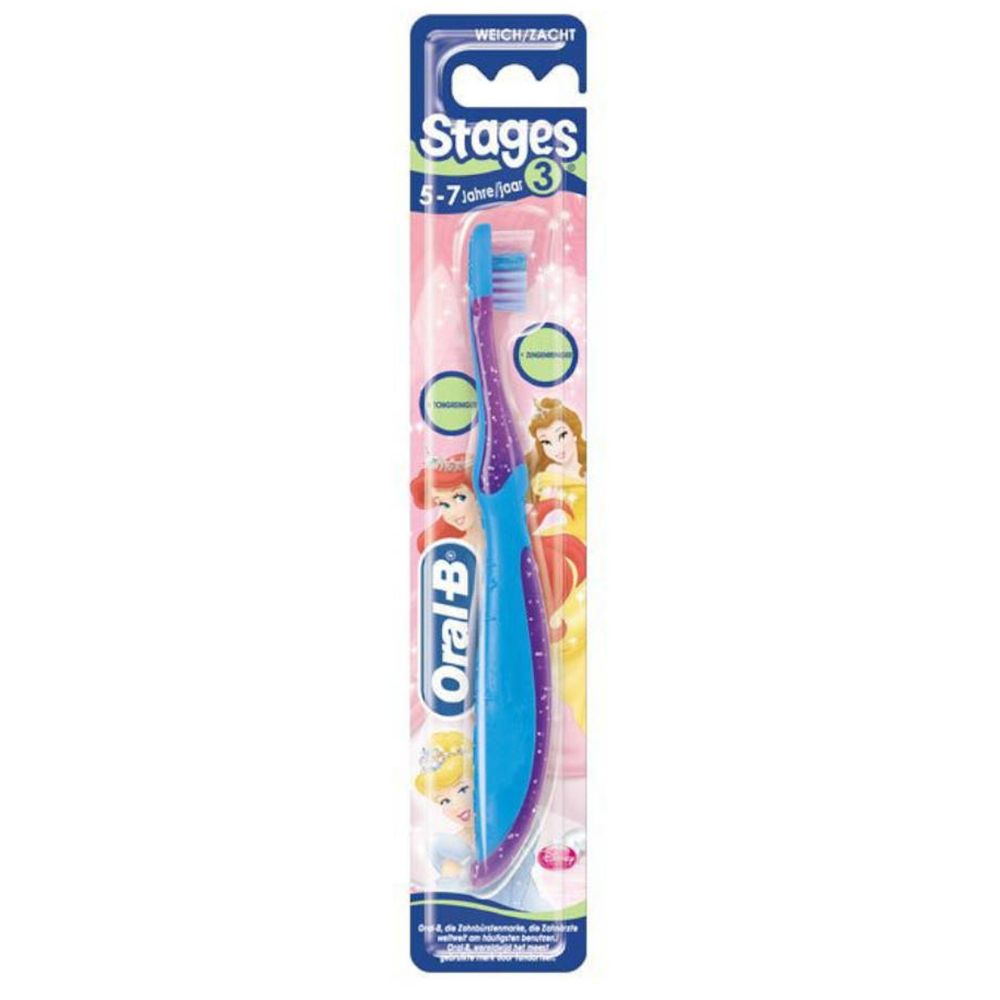 Brosse à dents dans un emballage blister. Manche bleu-violet, tête bleue. Sur l'emballage : Oral-B, Stages, 5-7 ans.