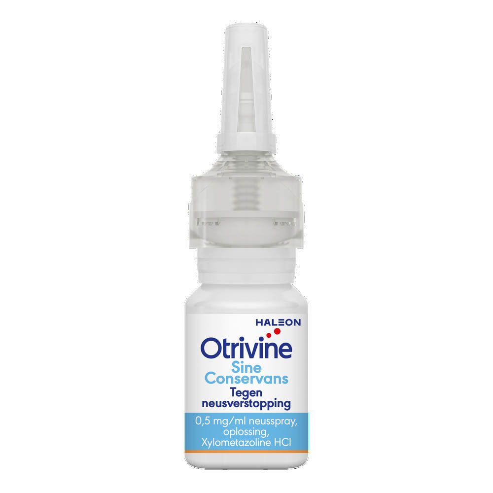 Neussprayfles met sproeikop. Opschrift: Otrivine Sine Conservans, 0,5 mg/ml, 10 ml.