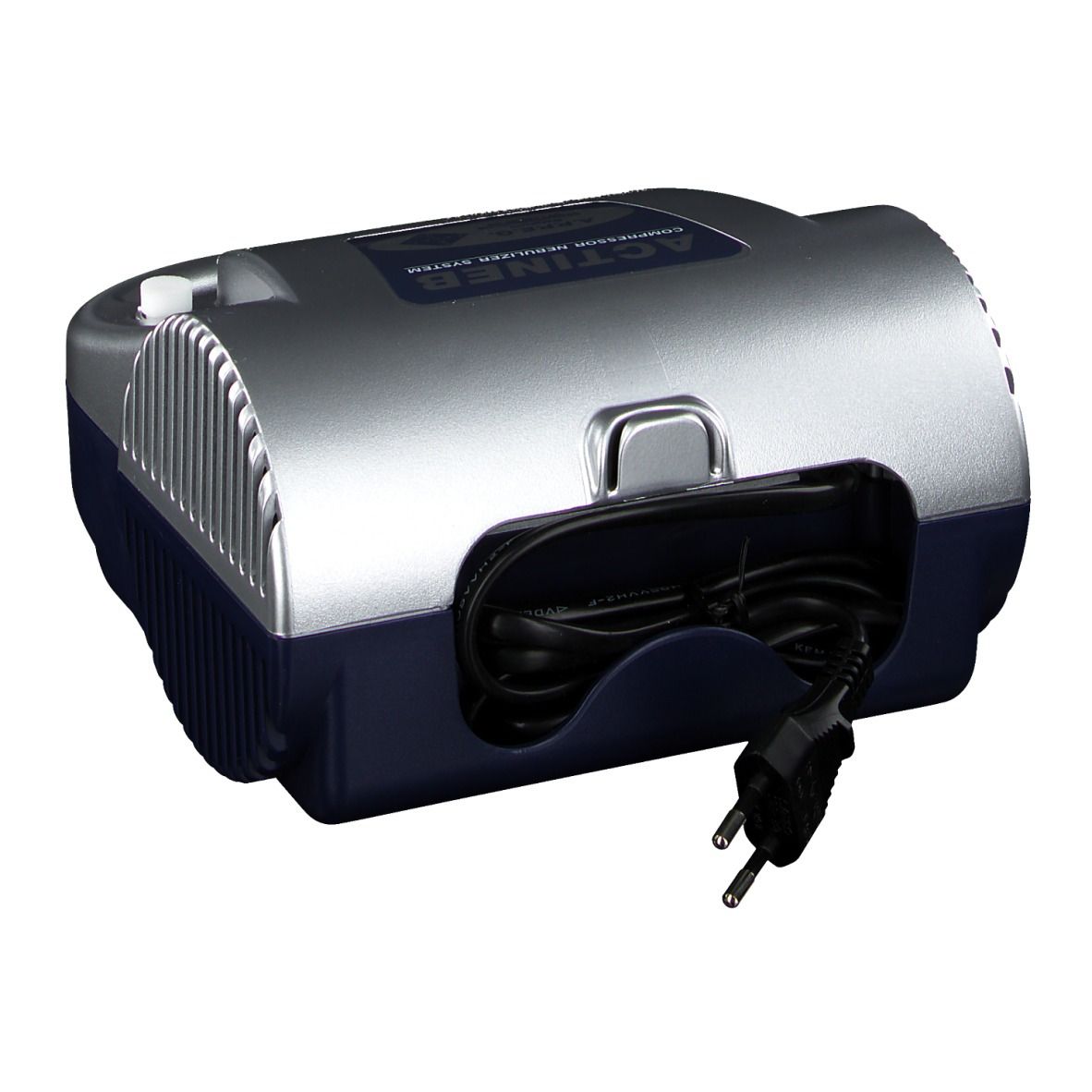 APPEG Actineb vernevelaar. Zilver-blauwe behuizing, netsnoer in compartiment. Tekst: ACTINEB, COMPRESSOR NEBULIZER SYSTEM.