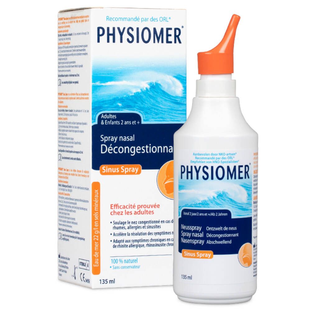 Witte neusspray met oranje sproeikop en verpakking. Op de spray staat PHYSIOMER, Sinus Spray en 135 ml.