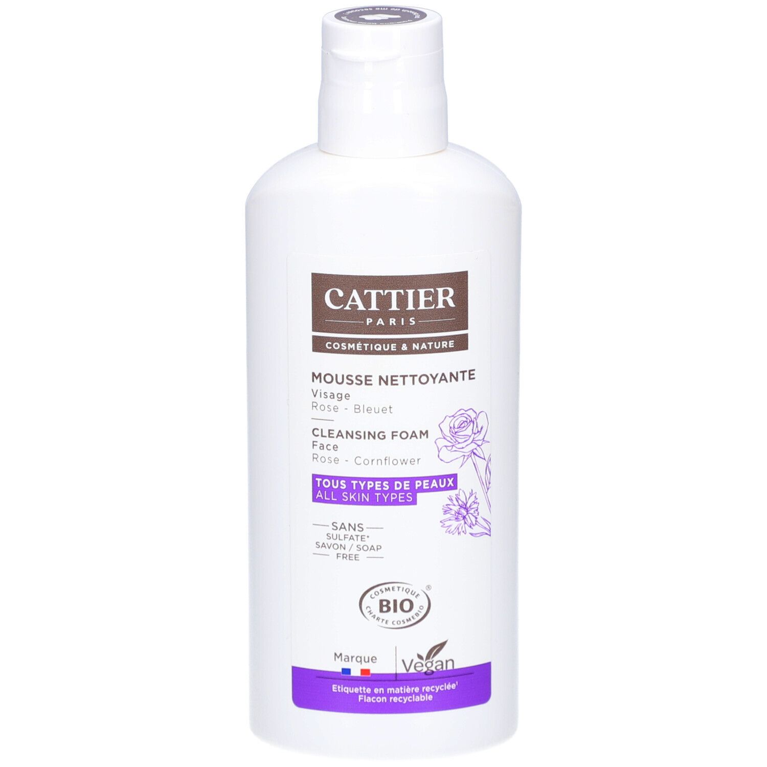 Weiße Flasche mit Reinigungsschaum. Aufschrift: Cattier Paris, Mousse Nettoyante, Rose, Bleu, Cleansing Foam, Tous types de peaux. Bio-Siegel.
