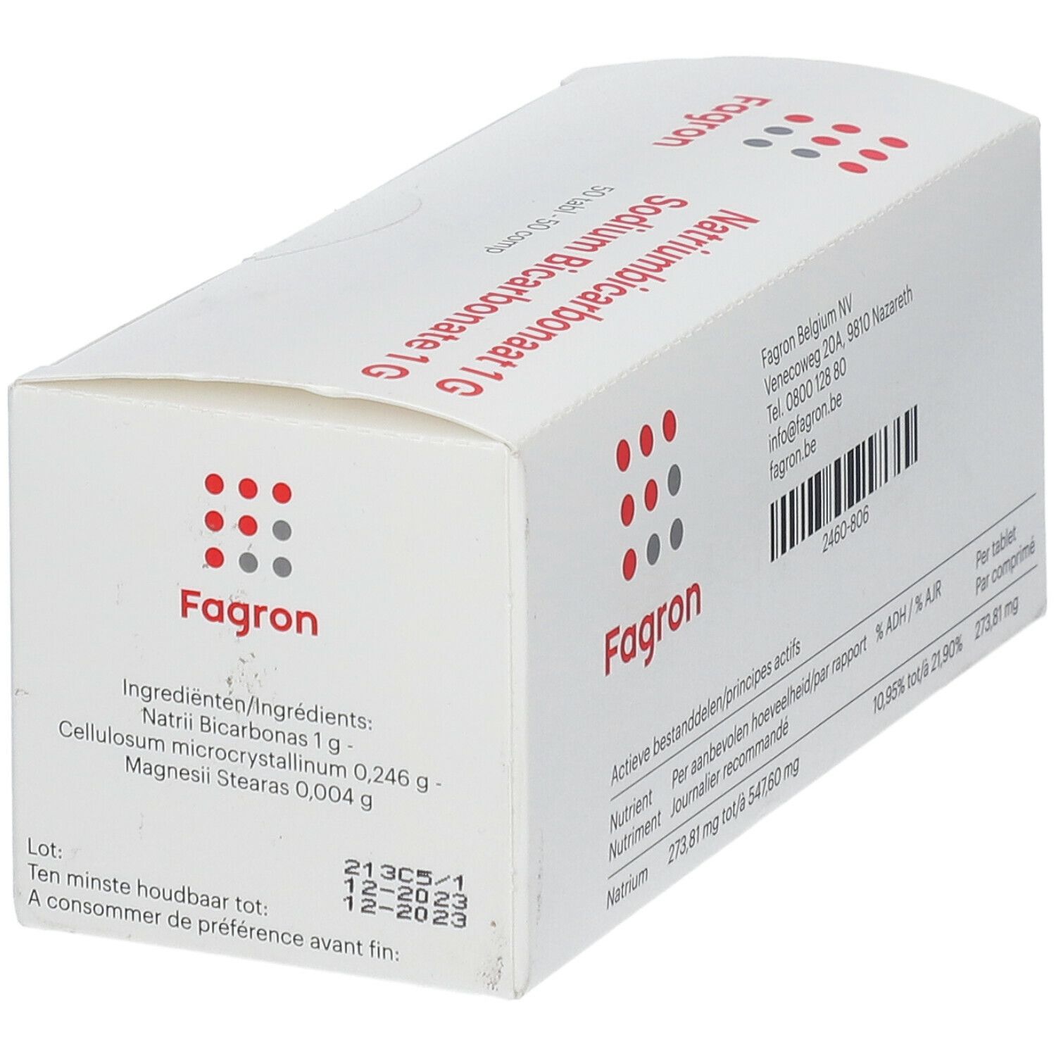Boîte pliante blanche avec logo rouge et gris. Inscription : Natriumbicarbonaat 1 G. Liste des ingrédients. Date de péremption.