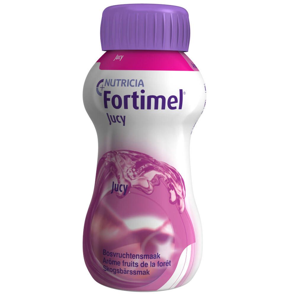 Enkele fles Fortimel Jucy. Opschrift: Nutricia, Bosvruchtensmaak, Arôme fruits de la forêt, Skogsbärssmak. Paarse dop.