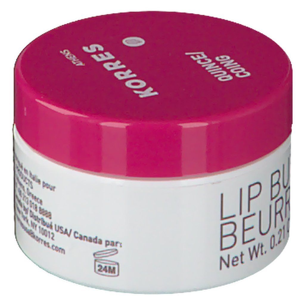 Pot rond avec couvercle rose. Inscription: KORRES, Quince/Coing, Lip Butter. Texte: Net Wt. 0.21 OZ. (6 g).