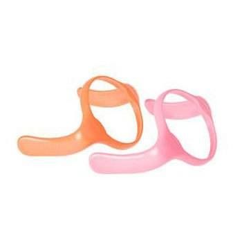 Deux poignées, orange et rose. Forme annulaire avec une poignée. En plastique.