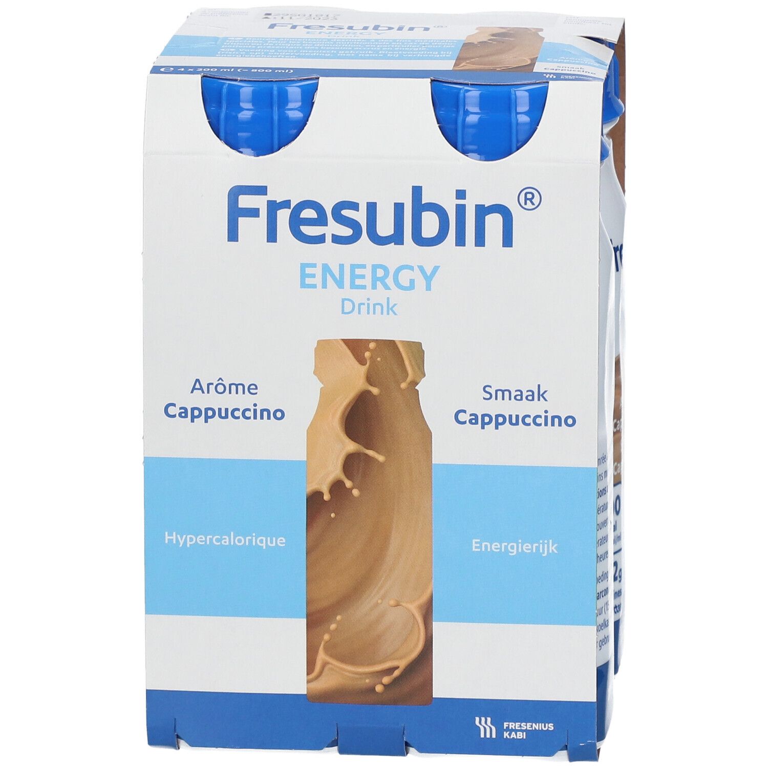 Verpakking met vier flessen Fresubin Energy Drink Cappuccino. Blauwe doppen, wit etiket met productinformatie.