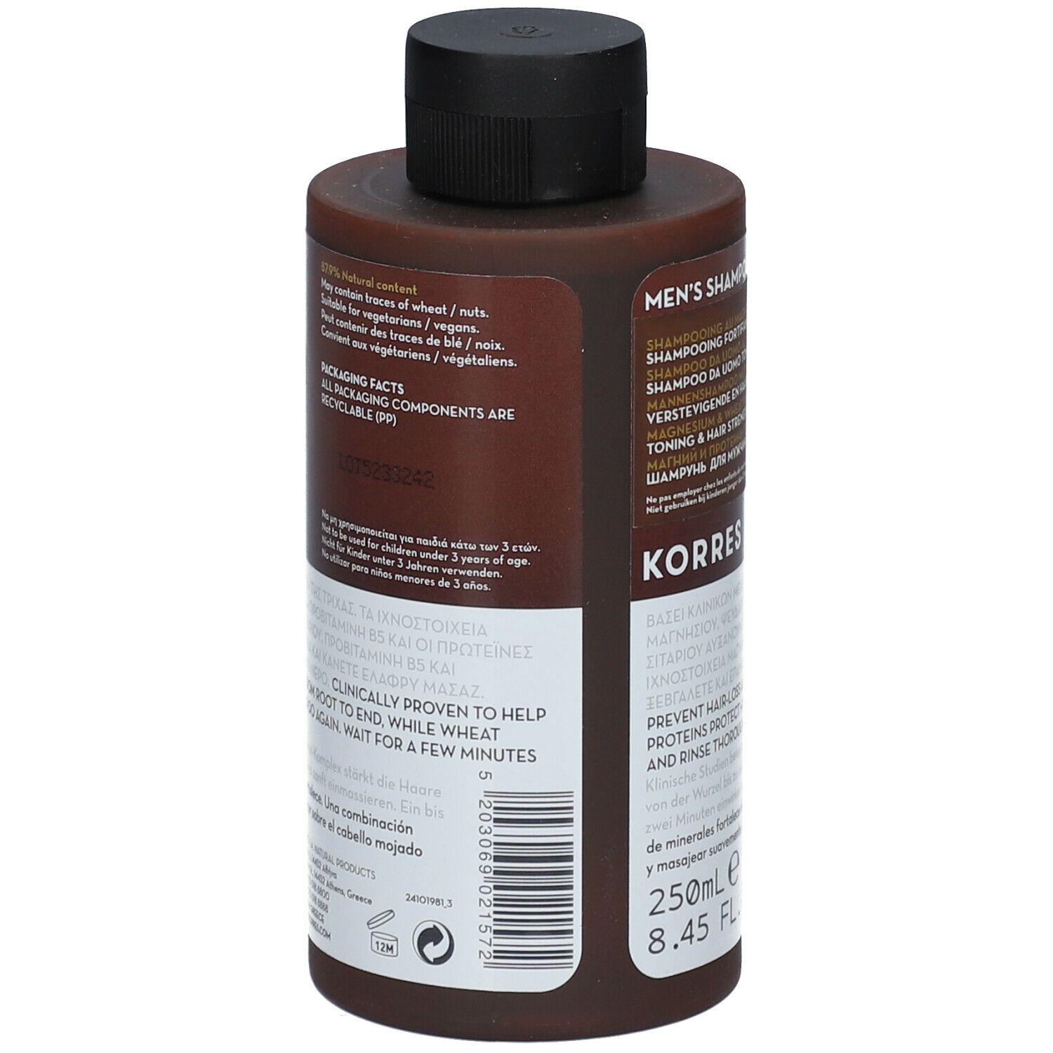 Achterkant van de shampoo fles. Tekst: ingrediënten, verpakkingsinformatie. Alle verpakkingen zijn recyclebaar.