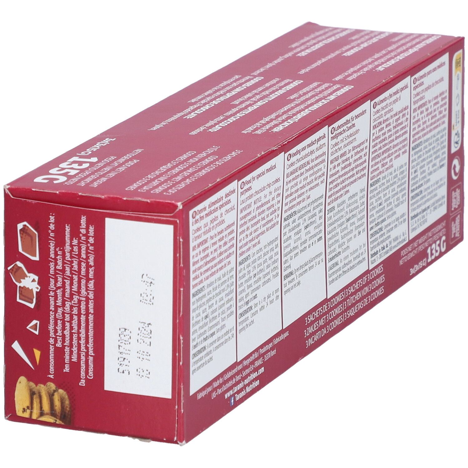 Boîte rouge avec biscuits. Texte et date de péremption. Poids net : 135g. Illustration de biscuits.