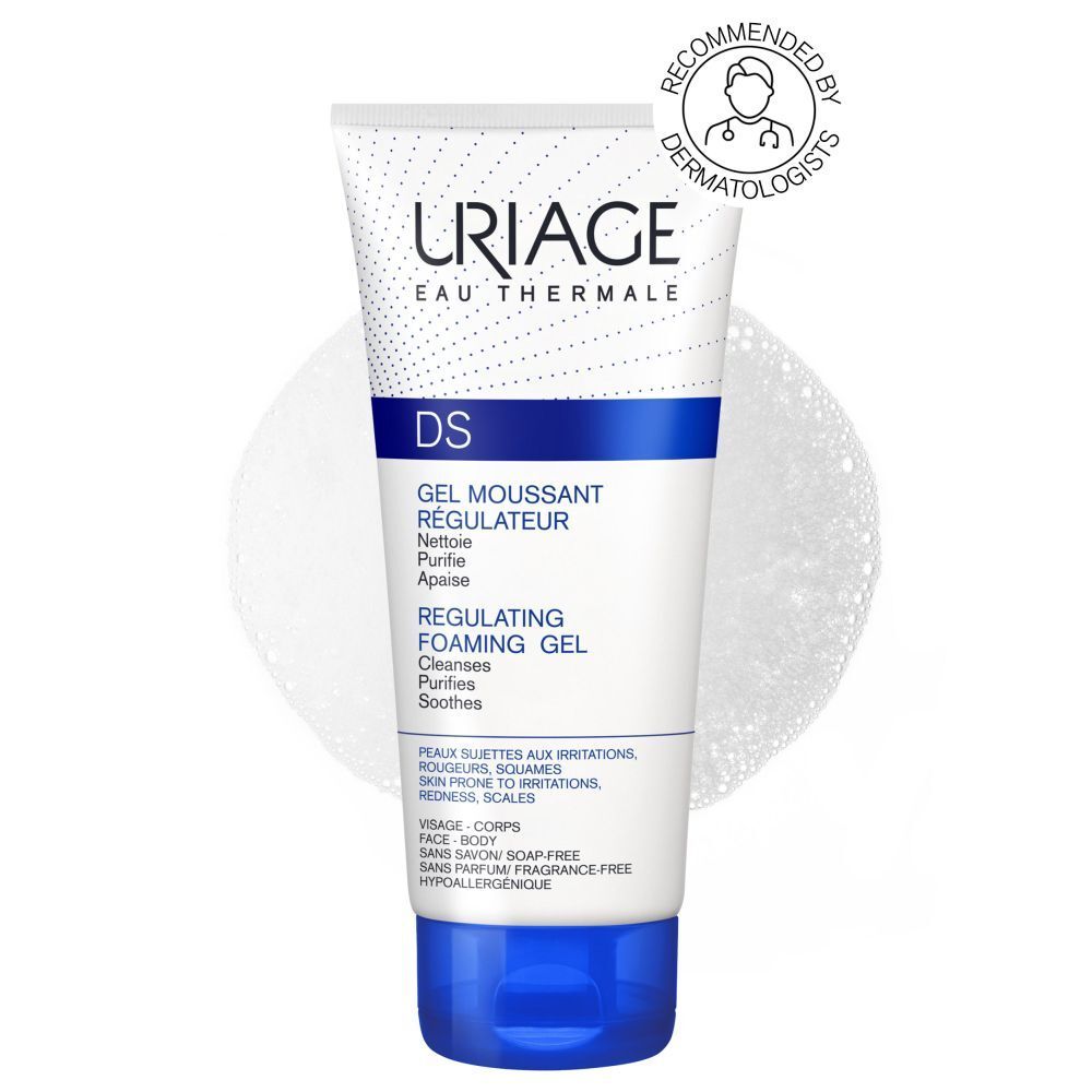 Witte tube met blauwe dop. Uriage DS. Tekst: Gel Moussant Régulateur. Zonder parfum, hypoallergeen.