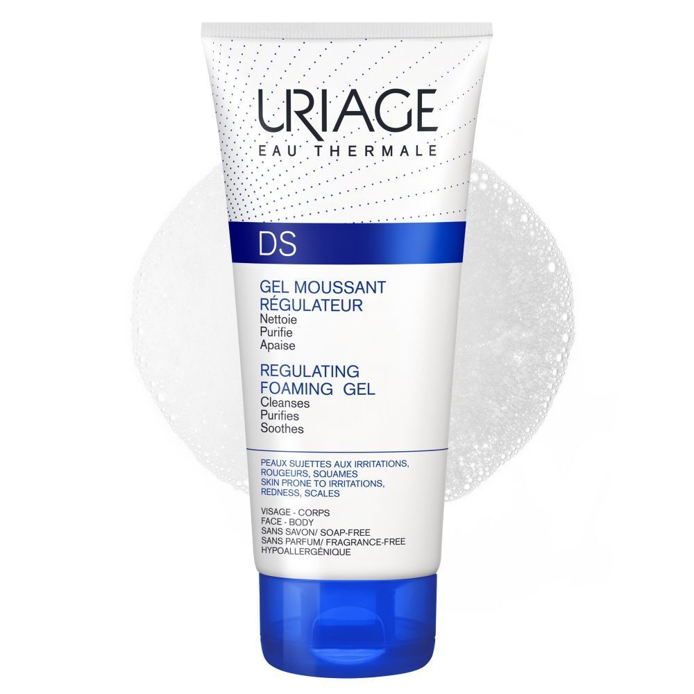 Witte tube met blauwe dop. Uriage DS. Tekst: Gel Moussant Régulateur. Zonder parfum, hypoallergeen.