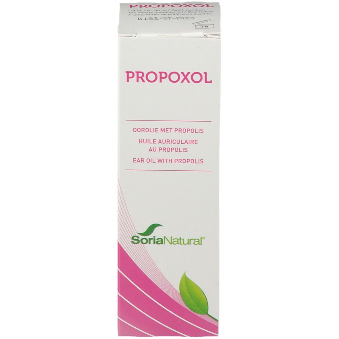 Doos met productnaam, logo en ingrediënten. Roze accent. Groen blad-logo.