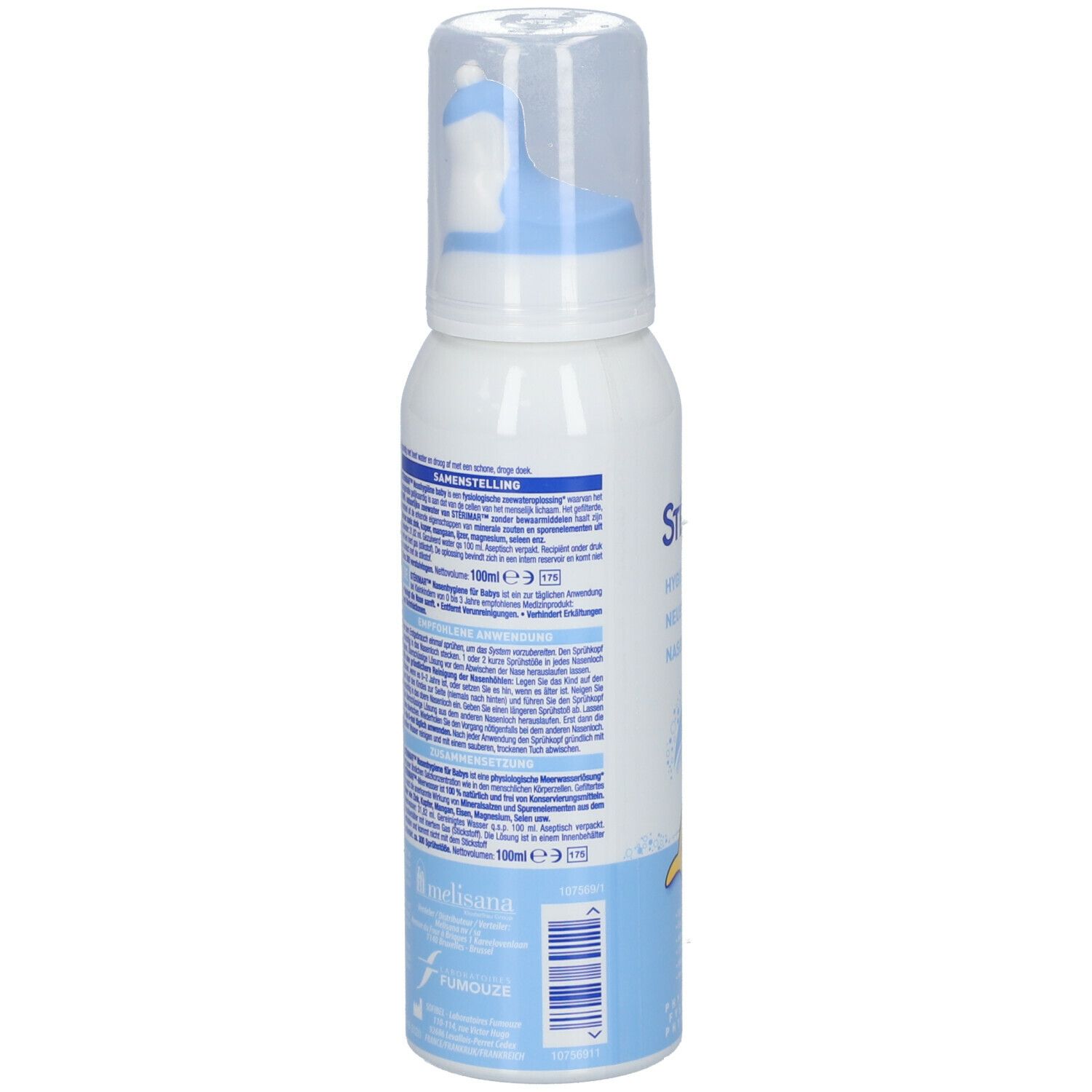Achterkant van een witte fles met blauwe sproeikop. Tekstinformatie in meerdere talen. Barcode onderaan.