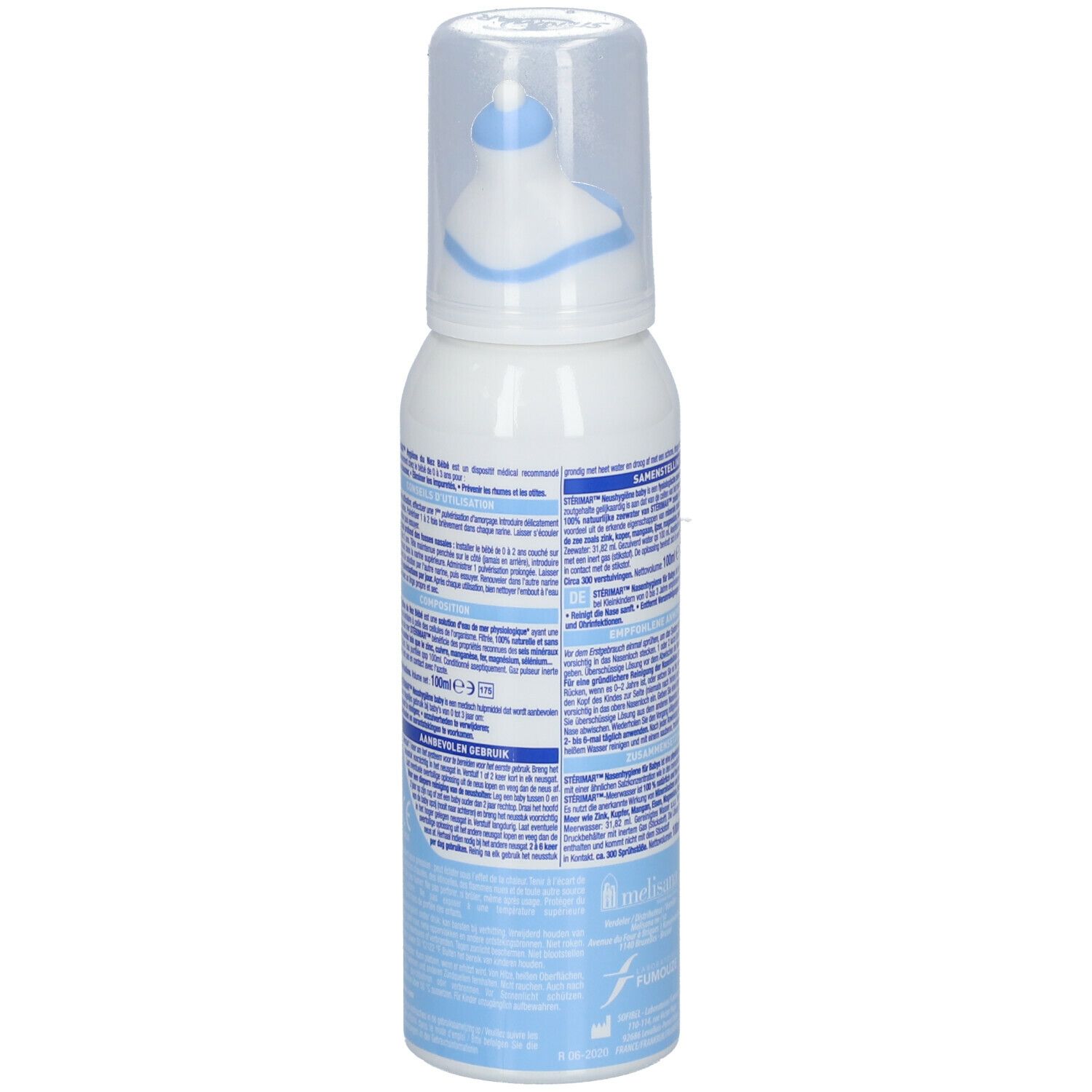 Achterkant van een witte fles met blauwe sproeikop. Tekstinformatie in meerdere talen. Barcode onderaan.