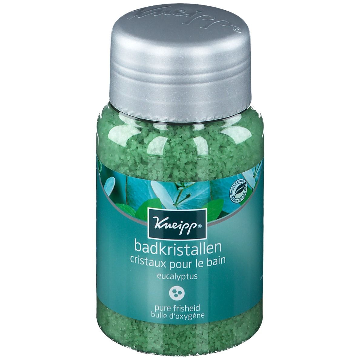 Kneipp Badkristallen Eucaliptus in pot. Groene kristallen, zilveren deksel. Opschrift: Badkristallen, Eucaliptus, pure frisheid.