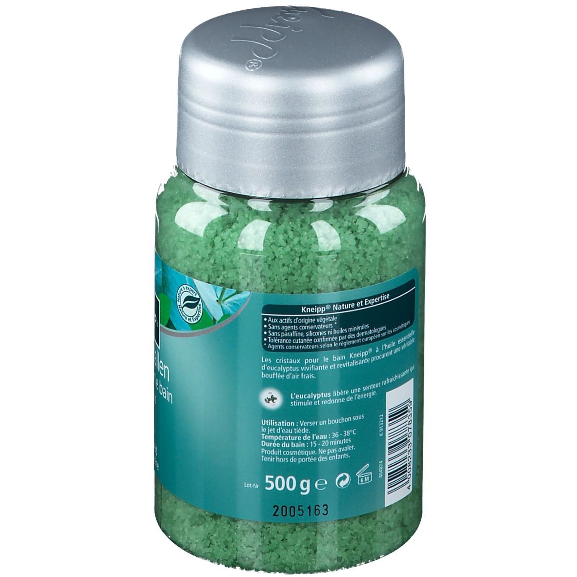 Achterkant van de Kneipp Badkristallen Eucaliptus pot. Tekst: Nature et Expert, 500g, ingrediënten, gebruiksaanwijzing. Groene achtergrond.