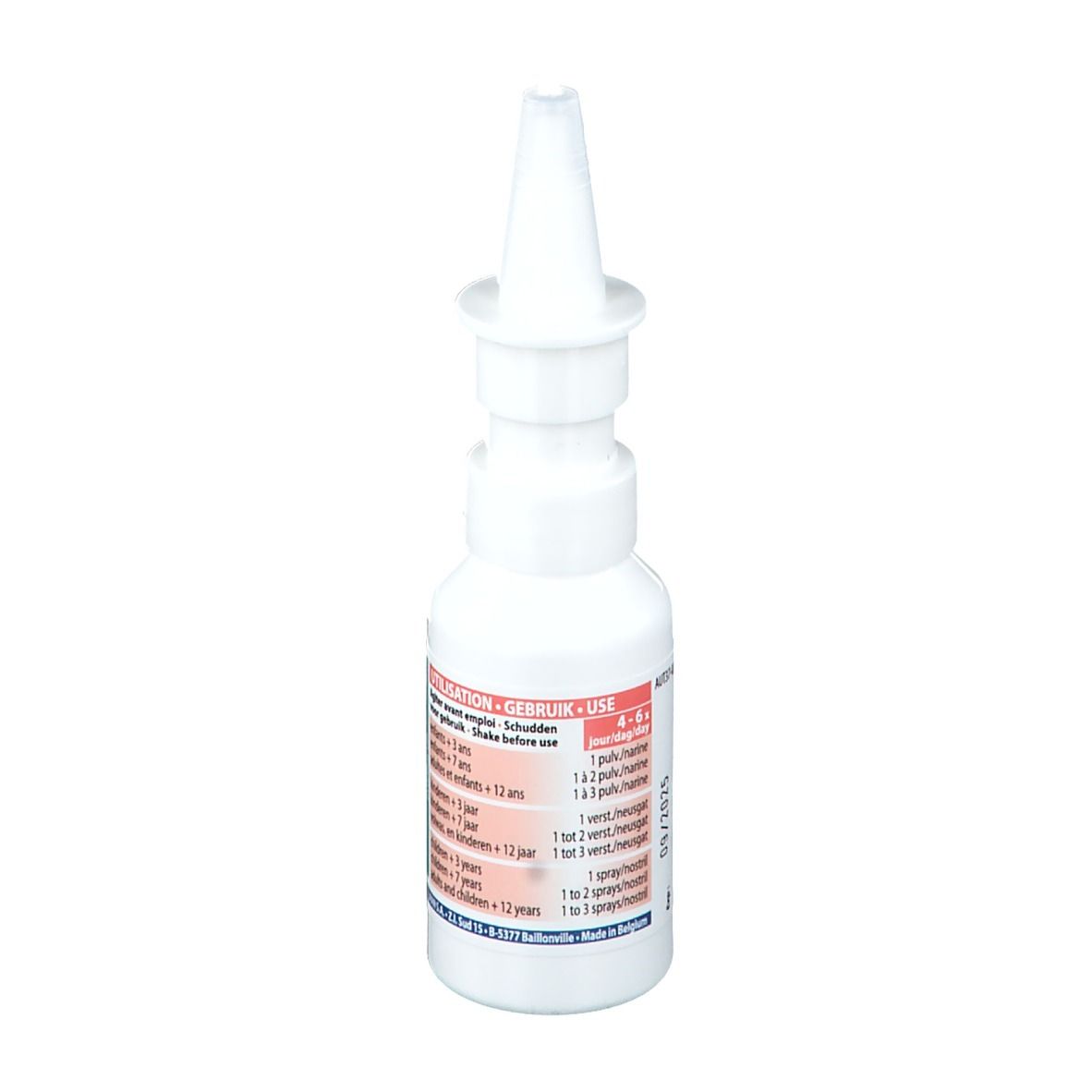 Weiße Nasenspray-Flasche mit Sprühaufsatz. Produktname und Logo auf der Flasche.