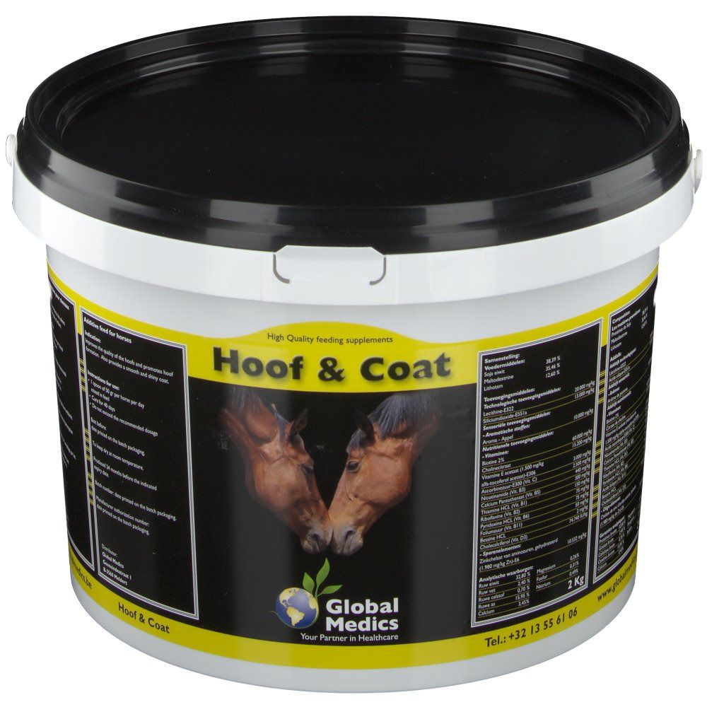 Seau blanc avec couvercle et anse noirs. Inscription "Hoof & Coat" et logo. Contient un aliment complémentaire pour chevaux.