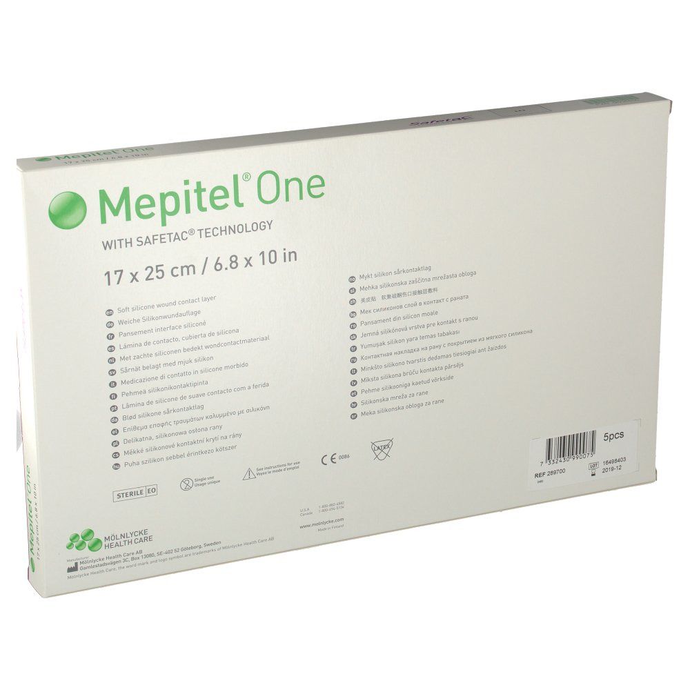 Dos de l'emballage Mepitel® One. Inscription : 17 x 25 cm / 6,8 x 10 po. Avec la technologie Safetac®. Textes multilingues.