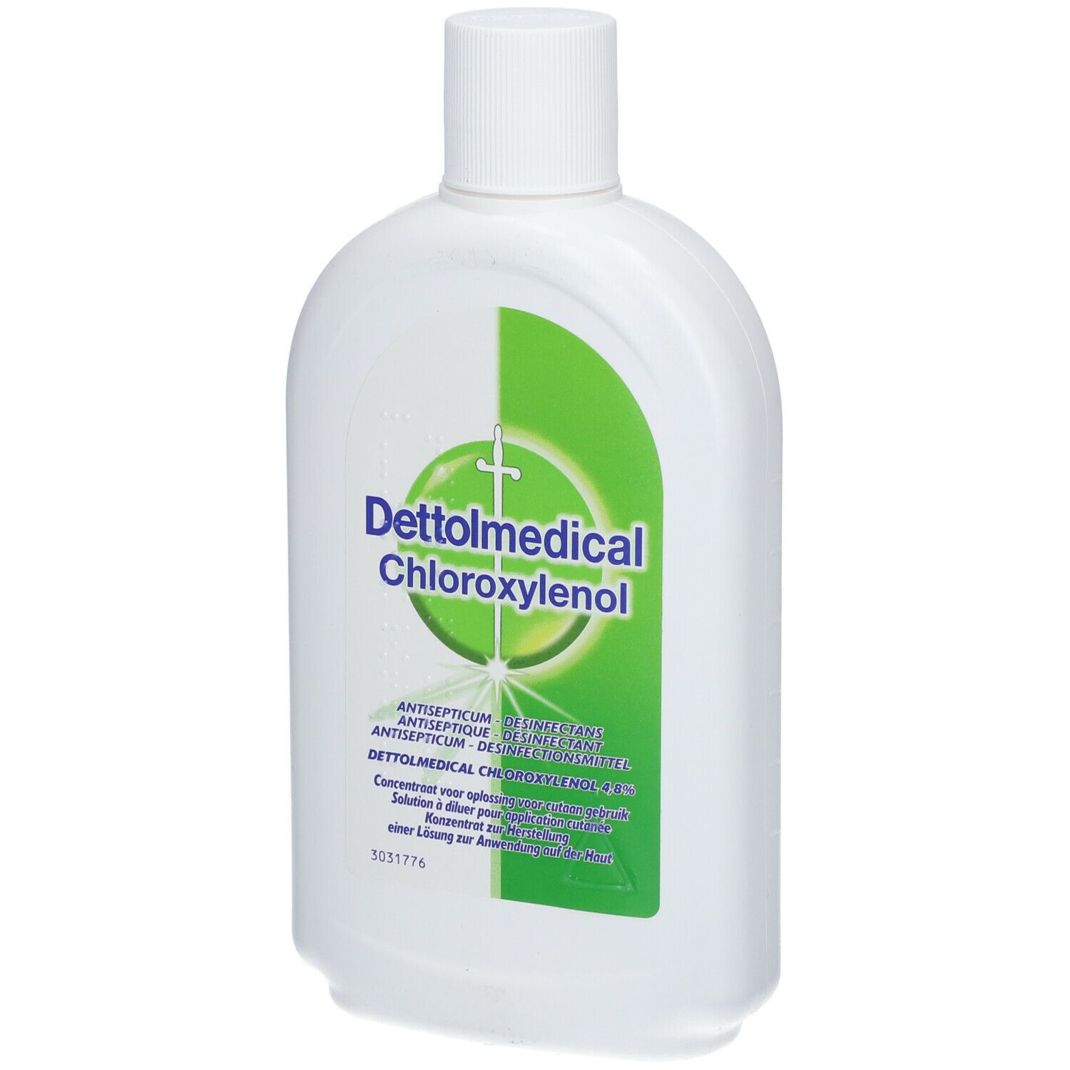 Witte fles met groen etiket. Opschrift: Dettolmedical Chloroxylenol. Antisepticum.