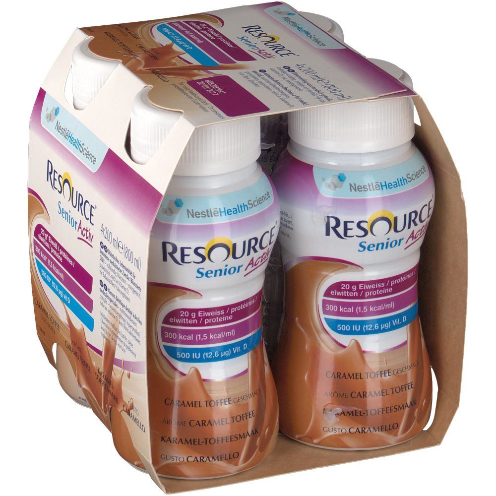 Verpakking met vier flessen. Opschrift: Resource Senior Activ. Smaak: Caramel Toffee. Bevat 20g eiwit, 300 kcal, Vit. D.