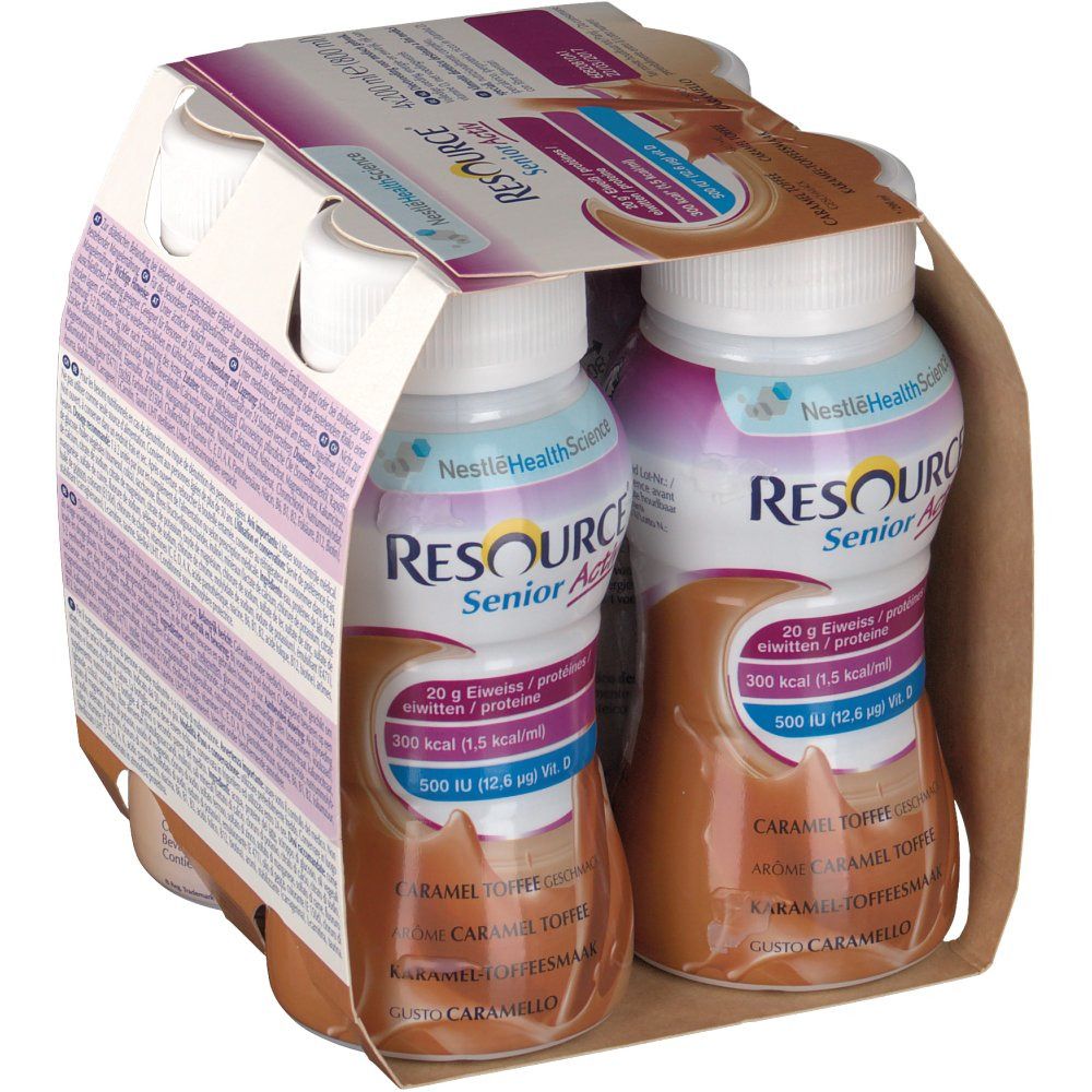 Verpakking met vier flessen. Opschrift: Resource Senior Activ. Smaak: Caramel Toffee. Bevat 20g eiwit, 300 kcal, Vit. D.