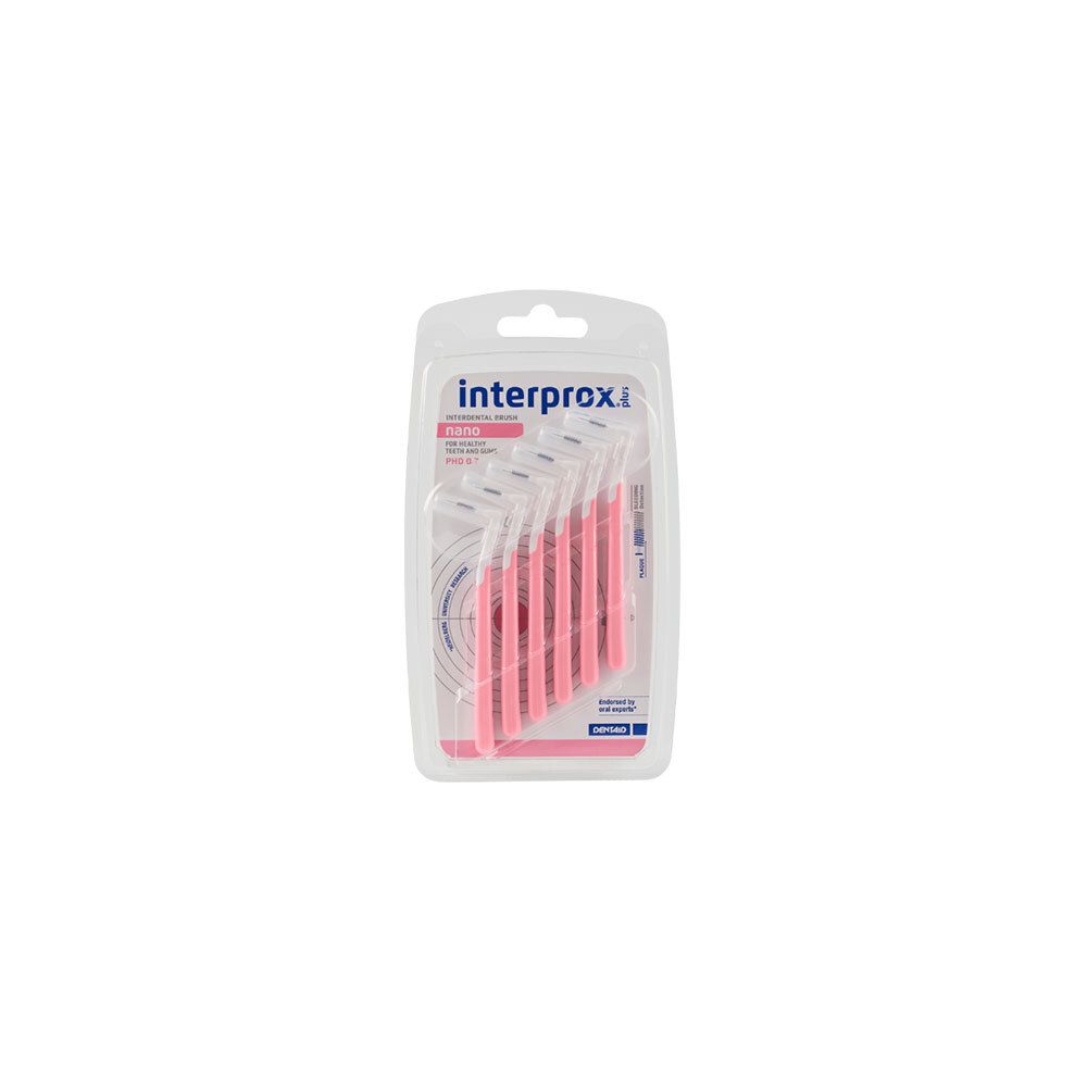 Paquet de brosses interdentaires roses. Six brosses dans un blister transparent. Marque Interprox Plus Nano.