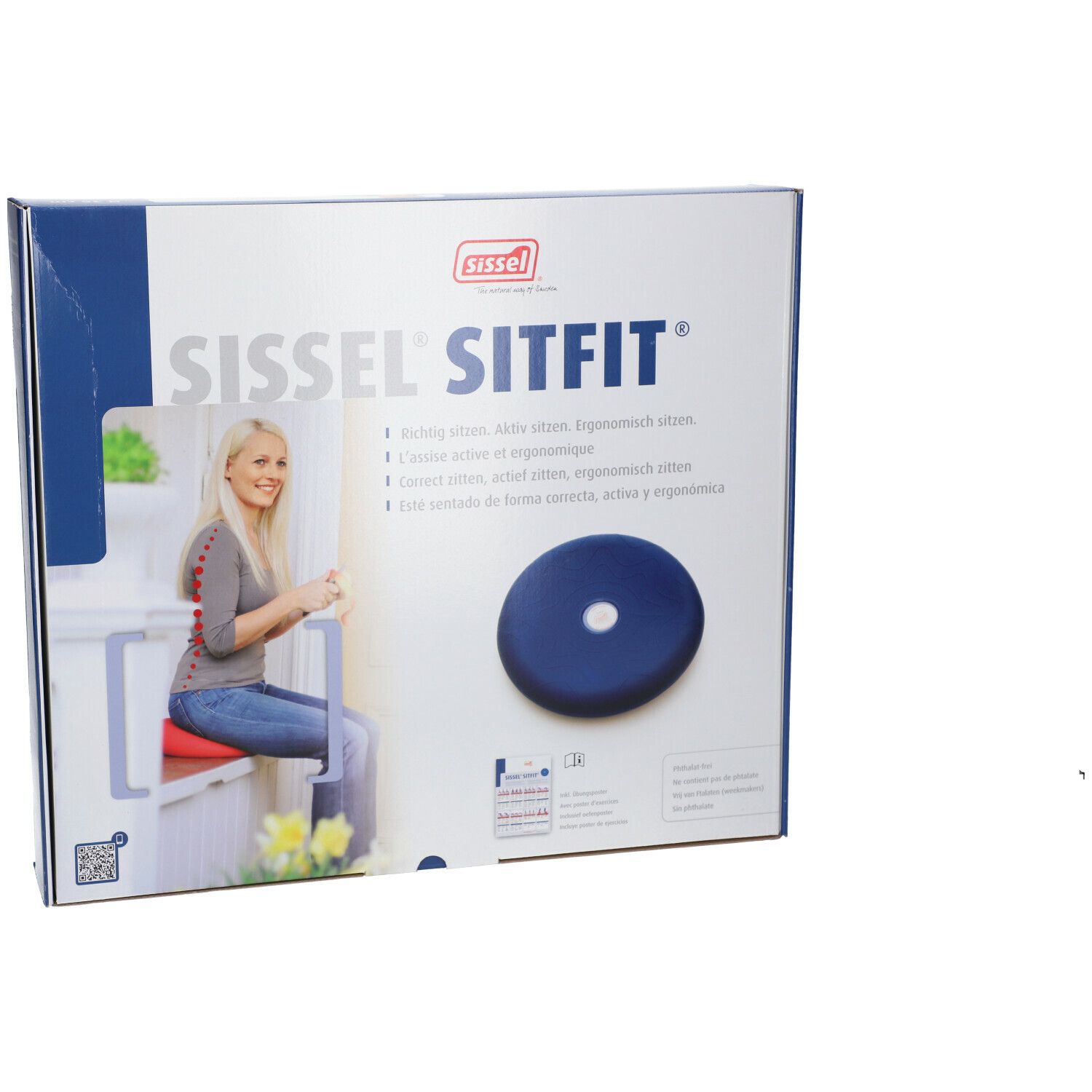Emballage du coussin Sissel Sitfit. Coussin rond bleu avec trou. Femme assise sur coussin rouge. Texte: Sissel Sitfit.