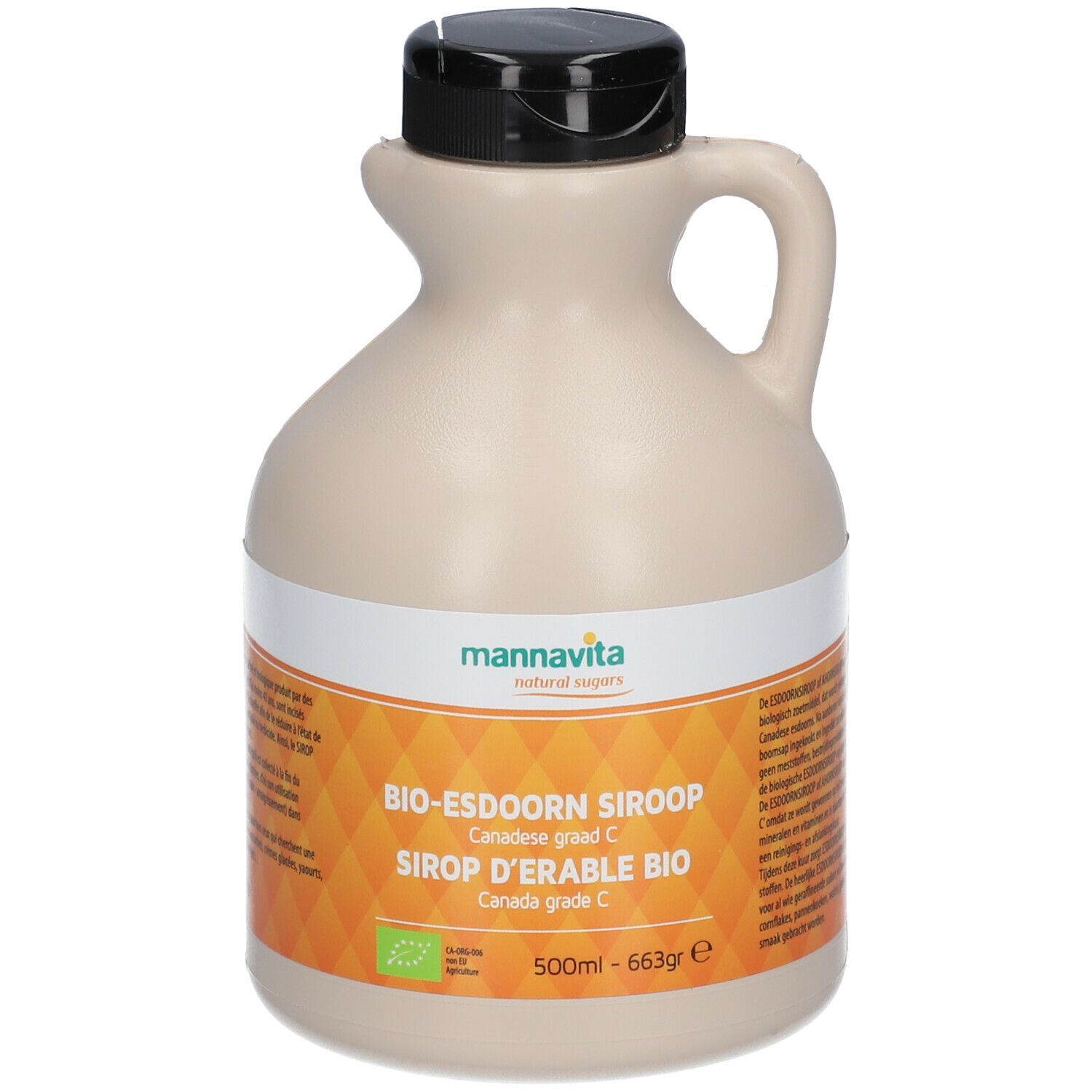 Beige Flasche mit schwarzem Deckel und Griff. Etikett mit Text: BIO-ESDOORN SIROOP, SIROP D'ERABLE BIO, Canada grade C. Marke: Mannavita. 500ml - 663gr.
