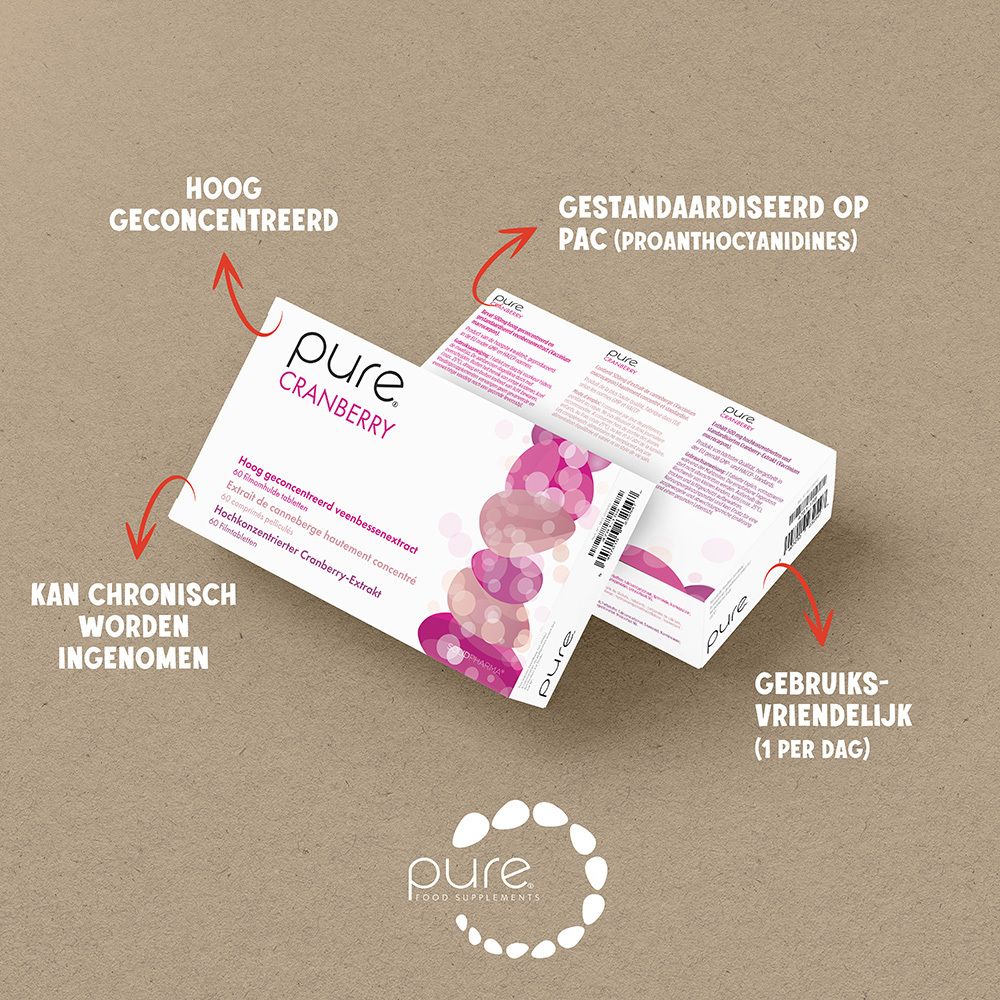 Twee dozen pure Cranberry. Opschrift: sterk geconcentreerd, kan langdurig worden ingenomen.