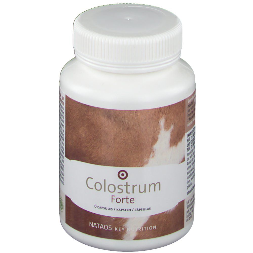 Weiße Flasche mit "Colostrum Forte"-Etikett. Brauner Hintergrund mit weißem Fleckmuster. "NATAOS KEY NUTRITION" darunter.