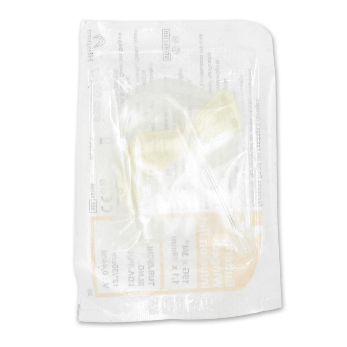 Verpakte infusienaald. Gele vleugels, transparante slangverbinding. Bedrukking op de verpakking.