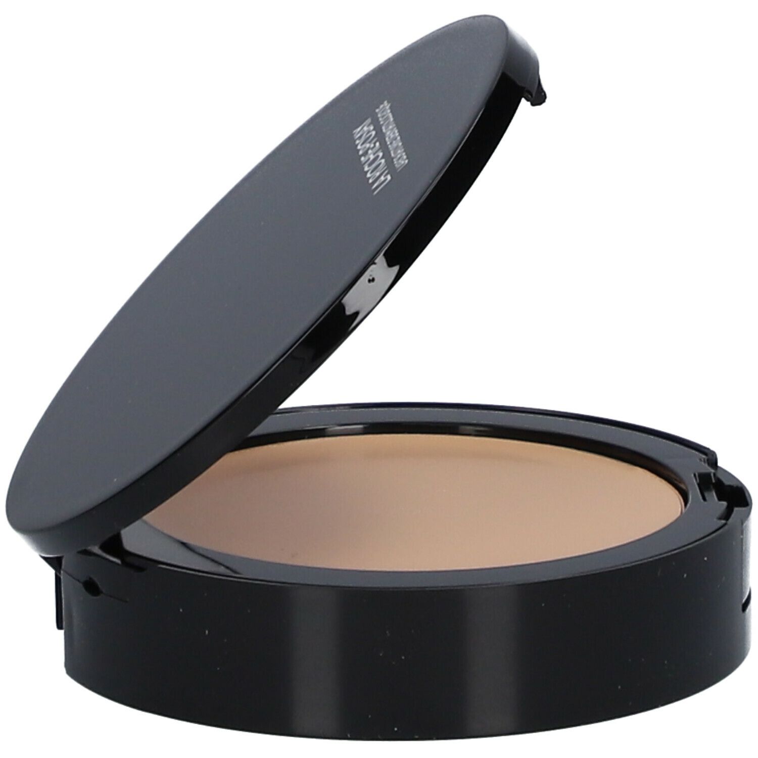 Make-up compatto nero aperto. Polvere beige visibile. Marchio non visibile.