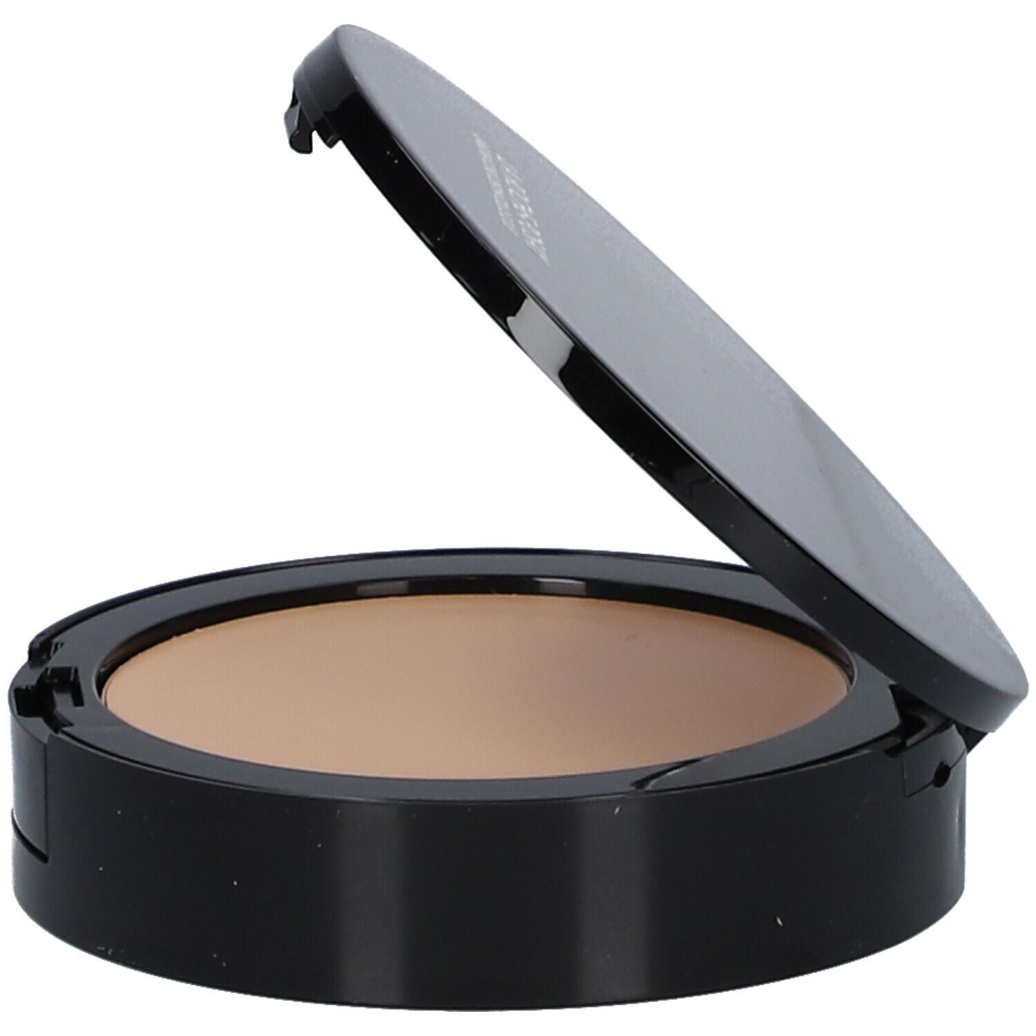 Make-up compatto nero aperto. Polvere beige visibile. Marchio non visibile.