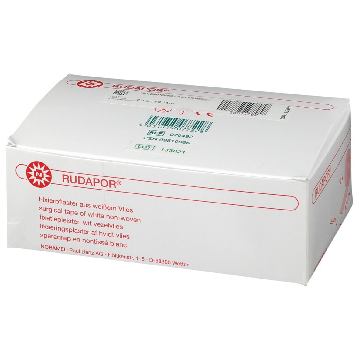 Weiße Verpackung mit RUDAPOR®-Logo. Text: Fixierpflaster aus weißem Vlies. Maße: 2,5 cm x 9,14 m. CE-Kennzeichnung.