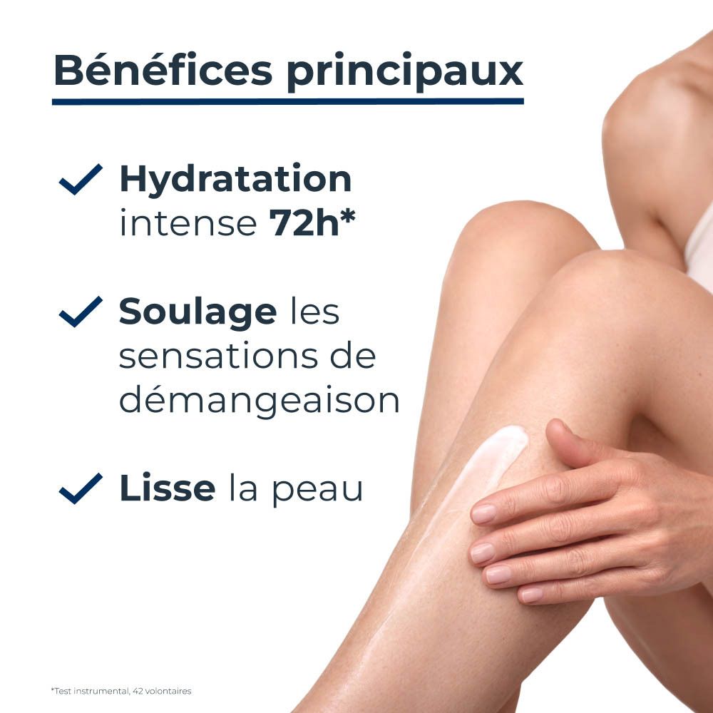 Jambes avec lotion. Hydratation intense 72h. Soulage les démangeaisons.