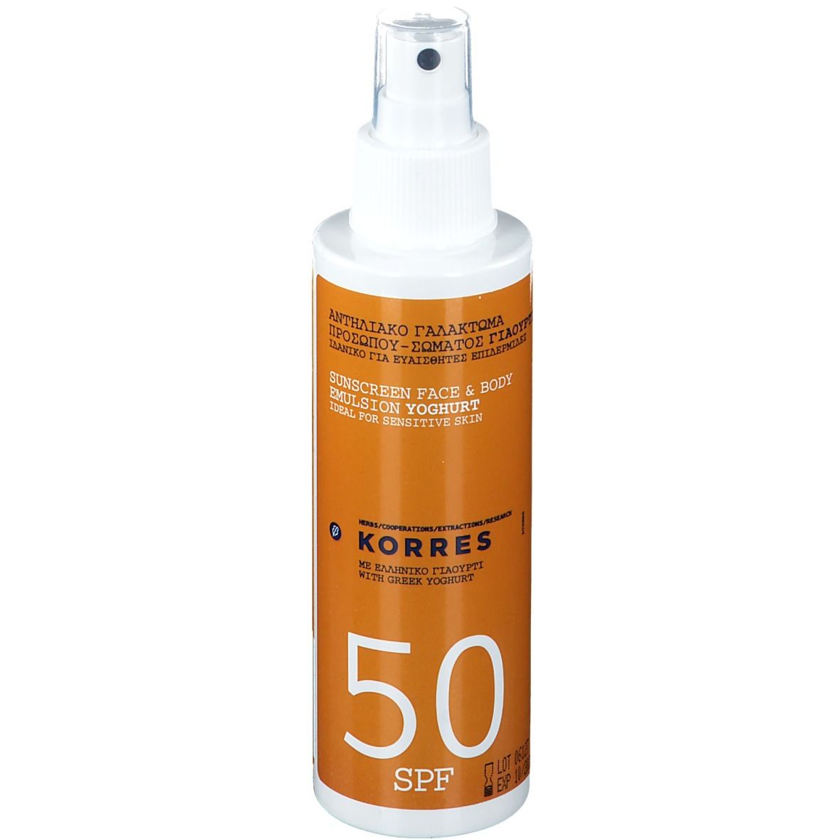 Spray solaire avec tête de pulvérisation. Étiquette orange avec texte et SPF 50. Idéal pour peaux sensibles.