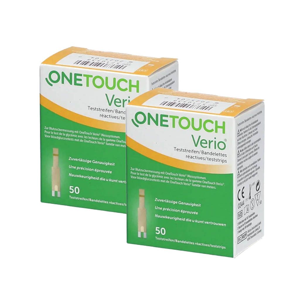 Deux boîtes de bandelettes réactives OneTouch Verio. 50 par boîte. Design vert et blanc avec logo. Couvercle jaune.