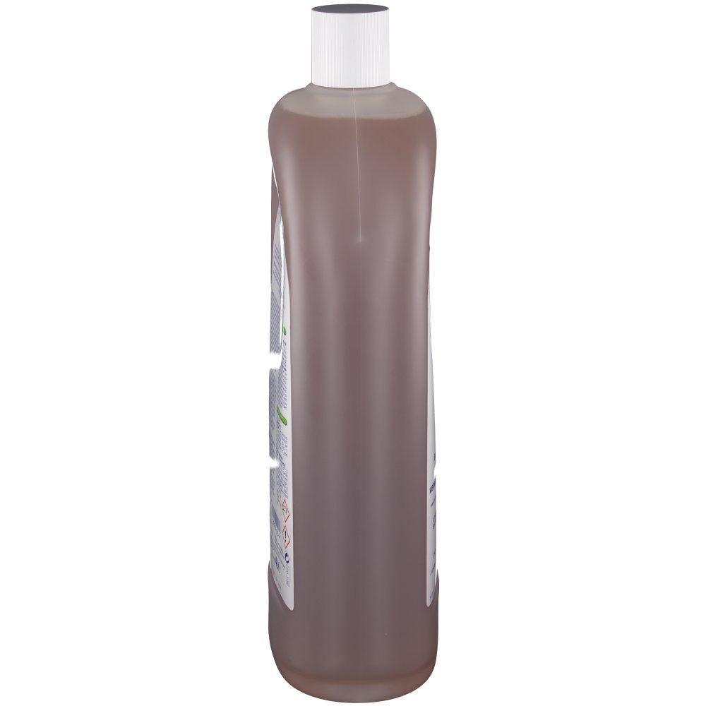 Flacon avec liquide brun. Bouchon blanc. Étiquette avec informations produit. Creux pour la prise en main.