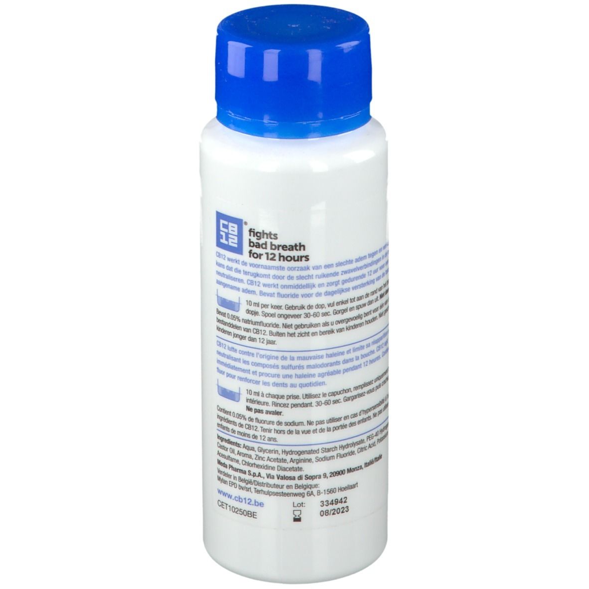 Witte fles met blauwe dop. Achterkant met tekst en informatie. Opschrift CB12. Muntsmaak, alcoholvrij.