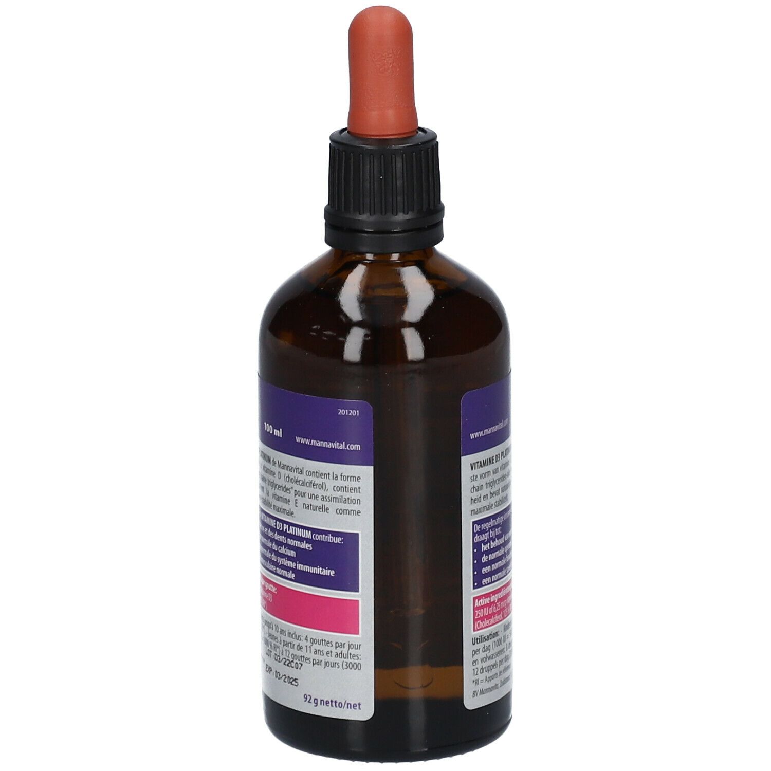 Bruine glazen fles met tekst. Opschrift: MannaVital® Vitamine D3 Platinum. Bevat informatie en ingrediënten.