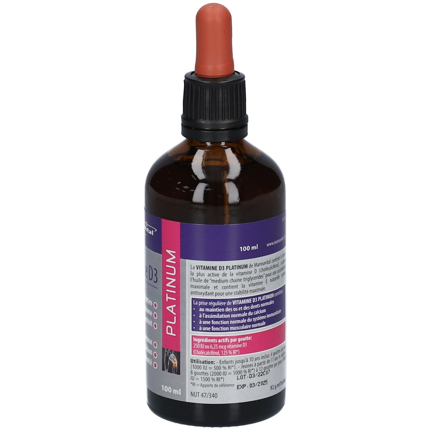 Bruine glazen fles met tekst. Opschrift: MannaVital® Vitamine D3 Platinum. Bevat informatie en ingrediënten.