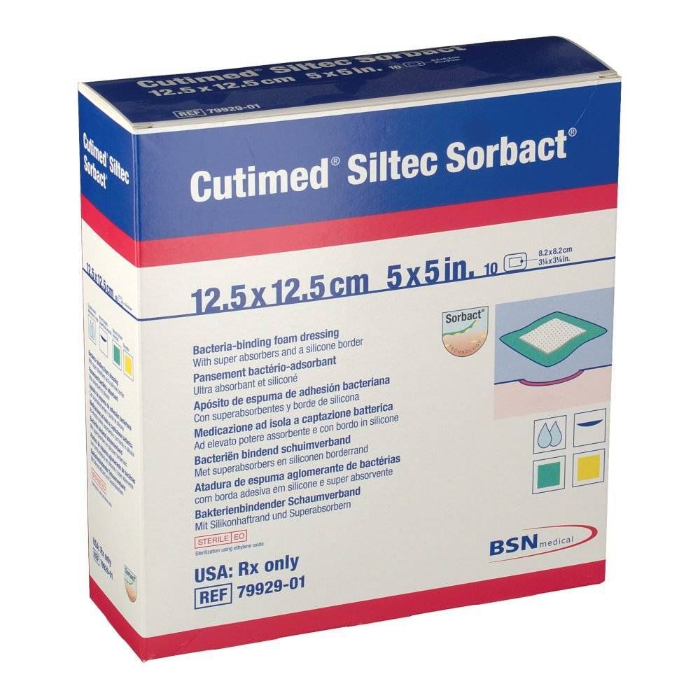 Boîte de Cutimed Siltec Sorbact, 12,5 x 12,5 cm. Inscription: Pansement bactério-adsorbant. Logo BSN medical.