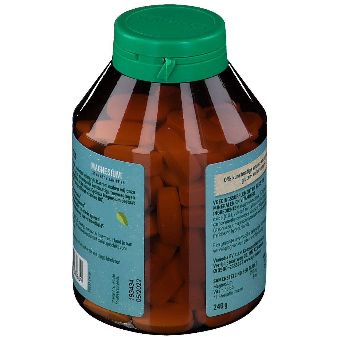 Dos d'un flacon brun avec bouchon vert. Texte: Optimax Magnesium. Ingrédients, date de péremption 05/2022.